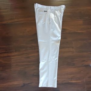 Dockers pleated dress pant